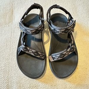 Youth boy sandals